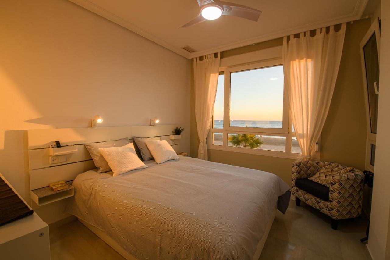Preciado apartamento con vistas frontales al mar Cádiz Exterior foto