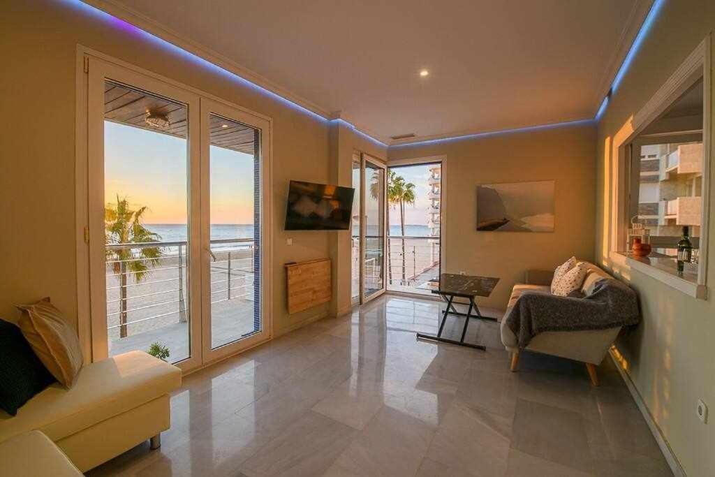 Preciado apartamento con vistas frontales al mar Cádiz Exterior foto