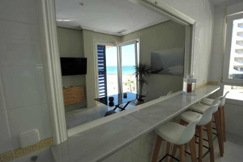 Preciado apartamento con vistas frontales al mar Cádiz Exterior foto