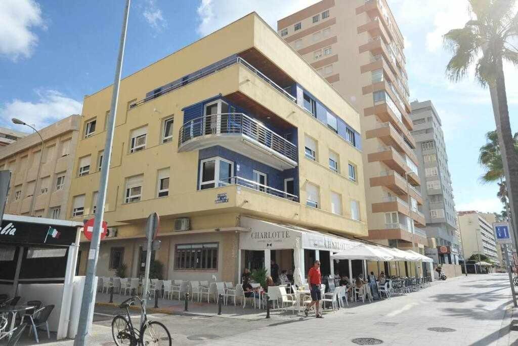 Preciado apartamento con vistas frontales al mar Cádiz Exterior foto